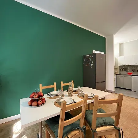 דירה Giusti Flat - Next To Cimitero Monumentale Castello Sforzesco מילאנו